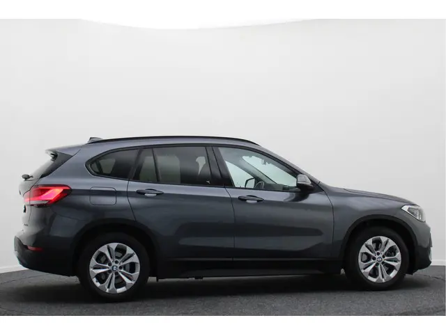 BMW X1 xDrive25e Executive 2021 Hybride Benzine 9