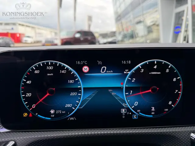 Mercedes-Benz CLA 180 AMG Line 2023 Benzine 18