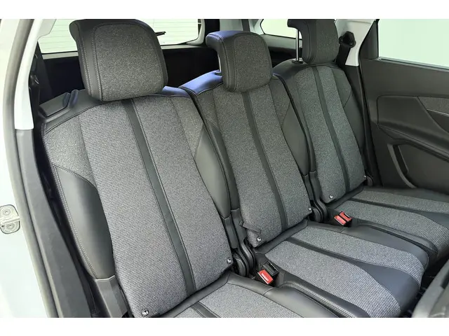 Peugeot 5008 1.2 PureTech Allure 2018 Benzine 16