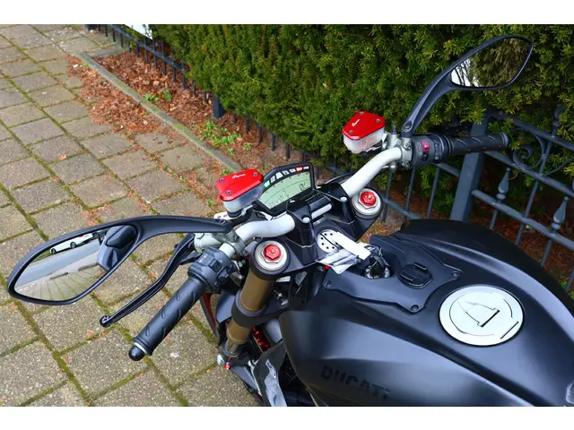 Ducati Streetfighter 848 V2 ABS 2013 Benzine 25