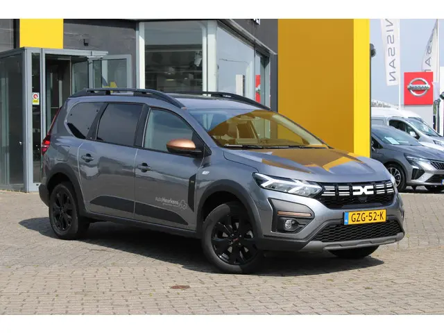 Dacia Jogger TCe 110 Extreme 7p. 2025 Benzine 34