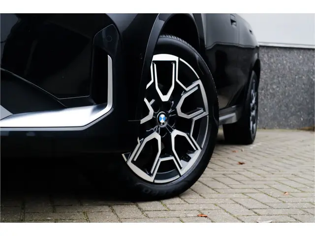 BMW X1 sDrive18i 2023 Benzine 21