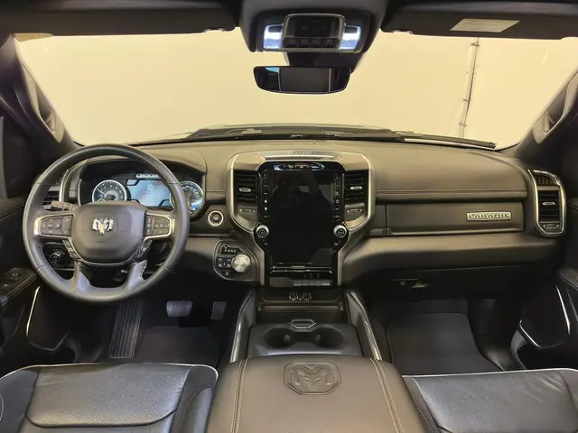 Dodge Ram 1500 5.7 V8 4x4 Crew Cab Laramie 2024 LPG/Gas 21