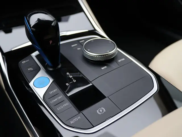 BMW i4 eDrive40 84 kWh 2022 Elektrisch 15