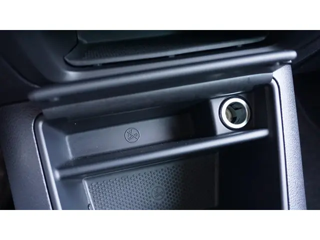 Volkswagen Tiguan 1.4 TSI 122pk Sport&Style 2012 Benzine 44