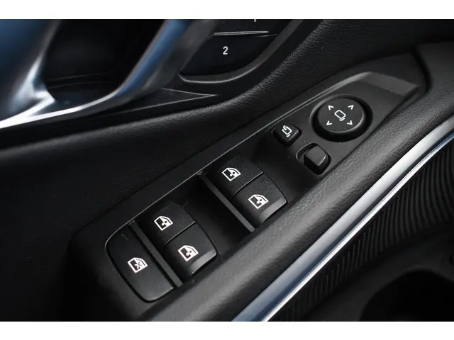 BMW 3 Serie Touring 330e M-Sport 2023 Hybride Benzine 73