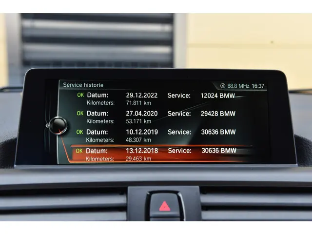BMW 1 Serie M140i xDrive 2017 Benzine 23