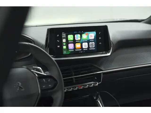 Peugeot 2008 PureTech 130 EAT8 GT 2024 Benzine 63