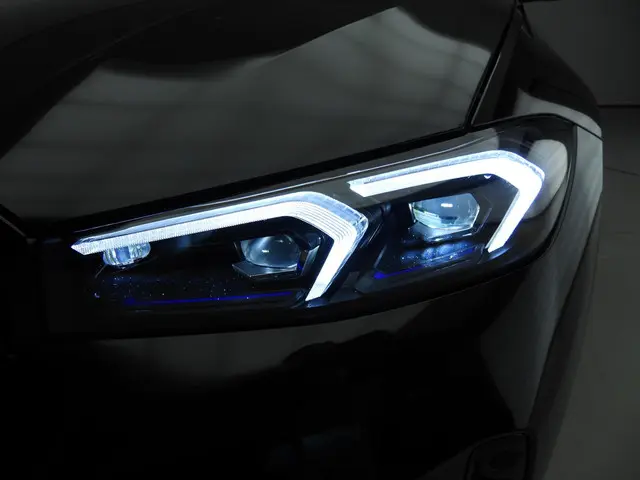 BMW 3 Serie Touring 330e 2025 Hybride Benzine 29