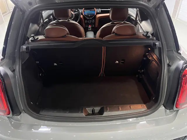 MINI Cooper Mini 2.0 John Works Chili 2019 Benzine 11