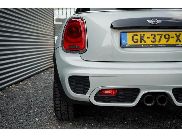 MINI Cooper Mini 2.0 John Works 2015 Benzine 45