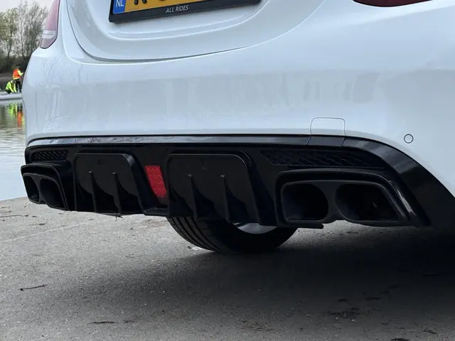 Mercedes-Benz C-Klasse AMG 43 4MATIC 2017 Benzine 26