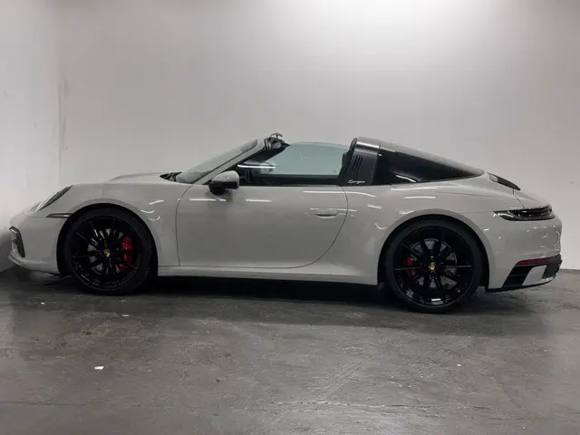 Porsche 911 Cabrio 911 Targa 4 S 2021 Benzine 9