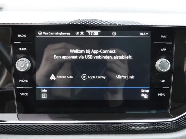 Volkswagen Polo 1.0 TSI Life AUTOM. 2022 Benzine 19