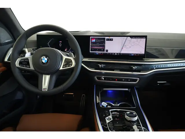 BMW X7 xDrive40i 2025 Benzine 12