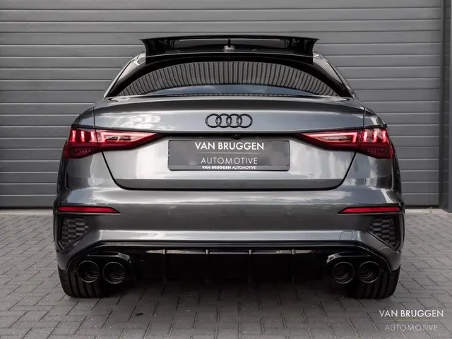 Audi A3 Limousine 35 TFSI S-Line 2022 Benzine 8