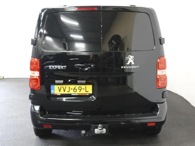 Peugeot Expert 120PK L2 2023 Diesel 4