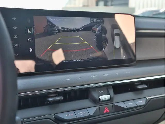 Kia EV9 Plus 99.8 kWh RWD 2026 Elektrisch 16