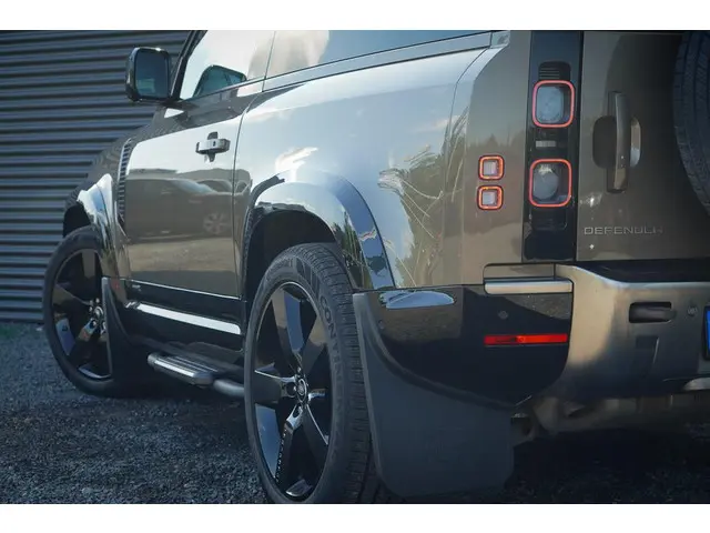 Land Rover Defender 90 3.0 P400 90 X 2021 Benzine 62