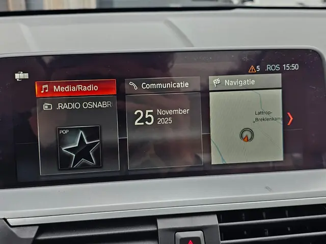 BMW X3 xDrive20i High Executive 2018 Benzine 22