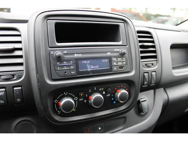 Renault Trafic 1.6 dCi 95 T27 L1H1 Comfort 2020 Diesel 21