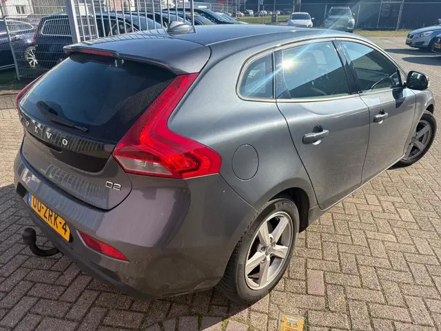 Volvo V40 1.6 D2 Kinetic 2013 Diesel 3
