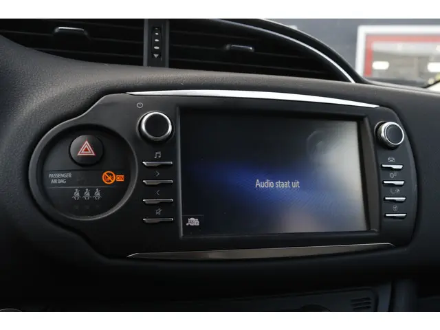 Toyota Yaris 1.5 Hybrid Y20 2019 Hybride Benzine 17