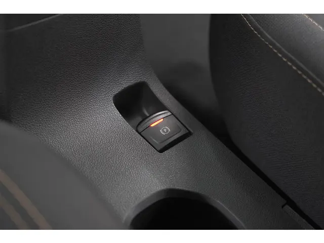 Dacia Jogger TCe 110 Extreme 2025 Benzine 43