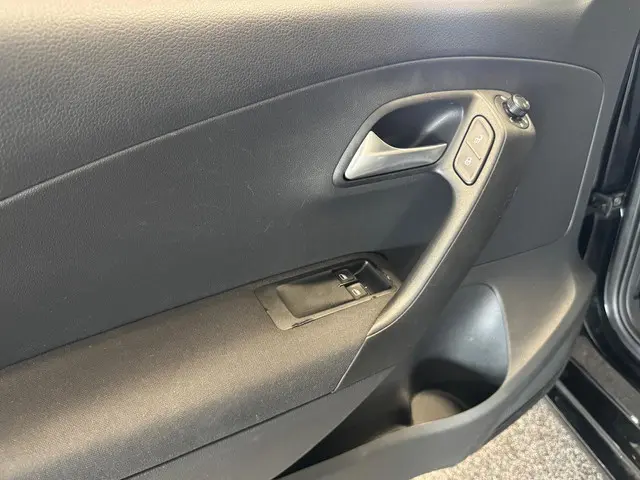 Volkswagen Polo 1.0 2015 Benzine 19