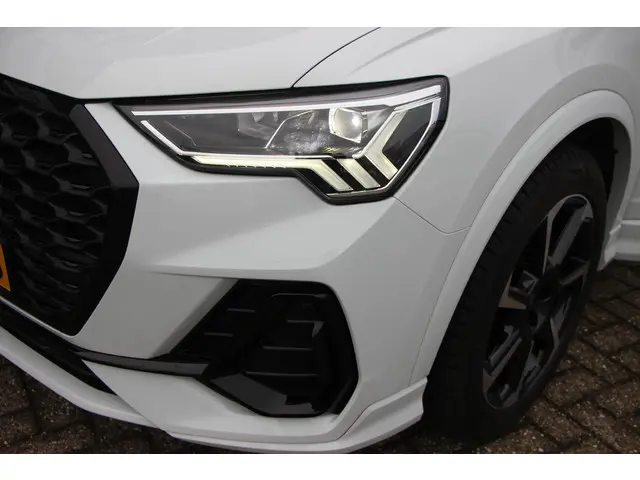 Audi Q3 Sportback 35 TFSI S Edition 2023 Benzine 23