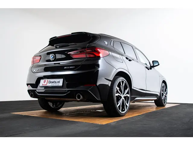 BMW X2 sDrive20i High Executive Edition 2020 Benzine 29
