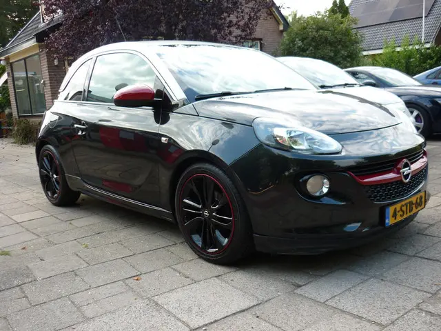 Opel ADAM 1.4 Slam,airco,halfleder,17inch,nap. 2013 Benzine 11