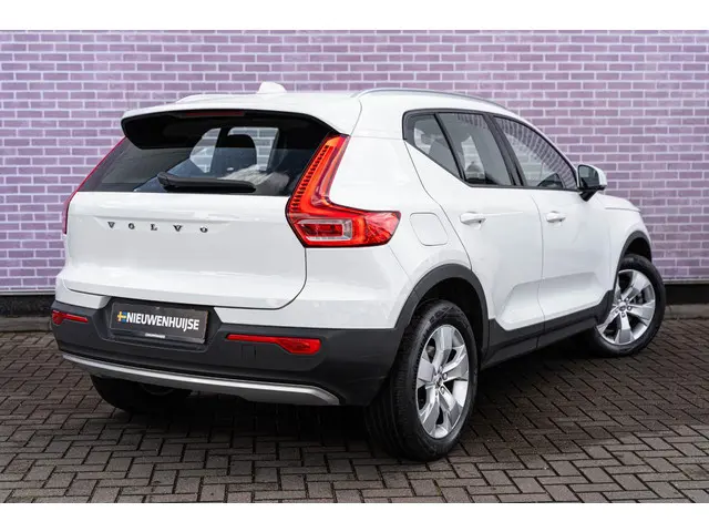 Volvo XC40 1.5 T2 Momentum Business 2021 Benzine 15