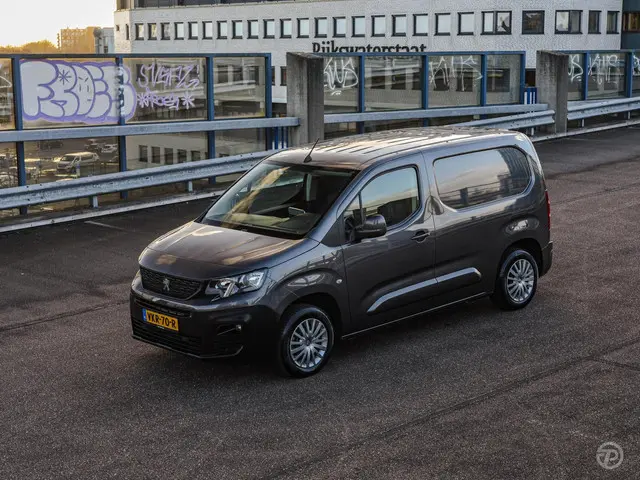 Peugeot Partner bestel 1.5 BlueHDI Premium 2021 Diesel 8