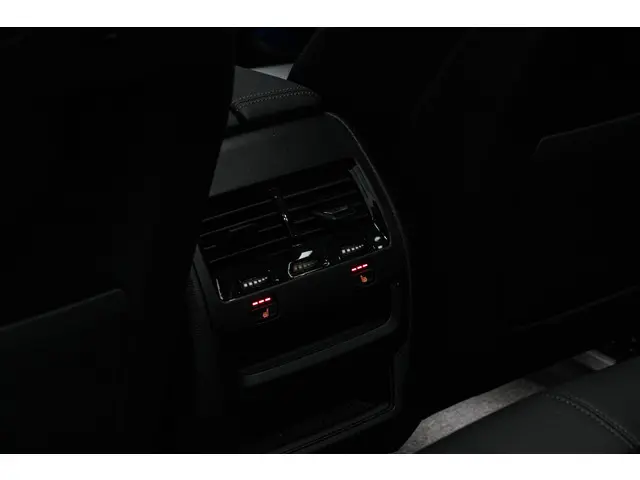 BMW X5 xDrive50e 2024 Hybride Benzine 28