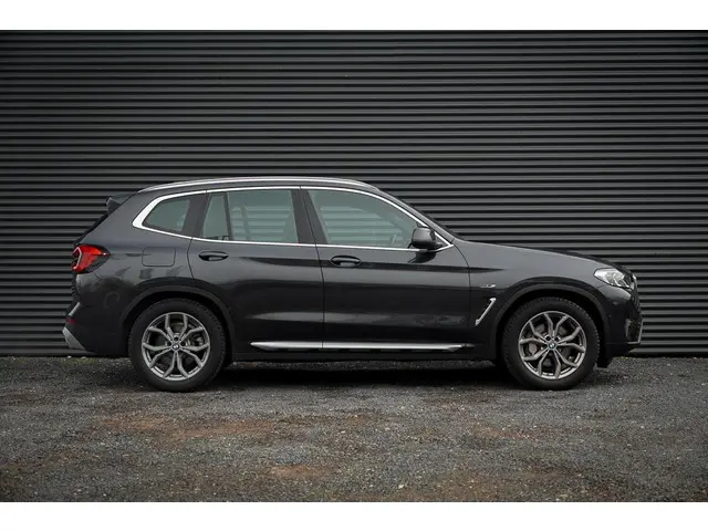 BMW X3 xDrive30e 2022 Hybride Benzine 13