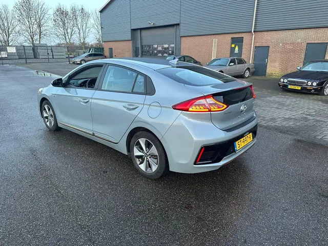 Hyundai IONIQ COMFORT EV 2018 Elektrisch 4