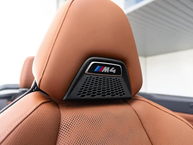 BMW M4 Cabrio xDrive Competition 2022 Benzine 46