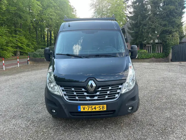 Renault Master T35 2.3 dCi L2H3 Energy 2018 Diesel 11
