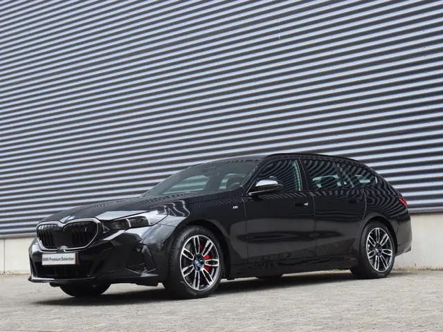 BMW i5 Touring eDrive40 2025 Elektrisch 41