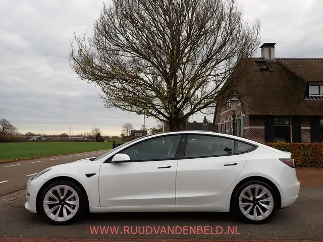 Tesla Model 3 Long Range AWD 2020 Elektrisch 6