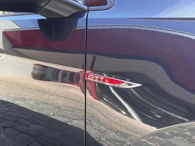 Volkswagen Golf 2.0 TSI GTI 2017 Benzine 24