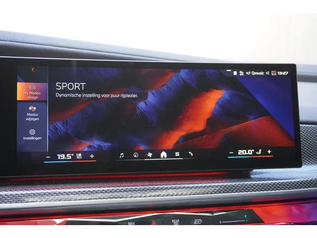 BMW 7 Serie M760e xDrive 2023 Hybride Benzine 29