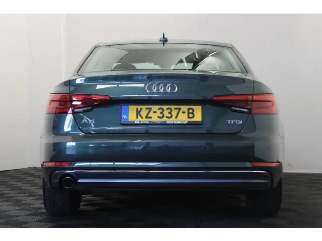 Audi A4 Limousine 1.4 TFSI Lease Edition 2017 Benzine 8