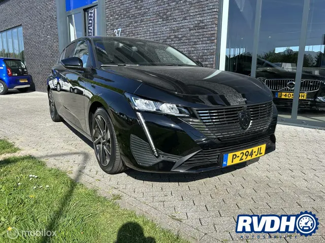 Peugeot 308 1.5 BlueHDi Allure Pack Business 2022 Diesel 2
