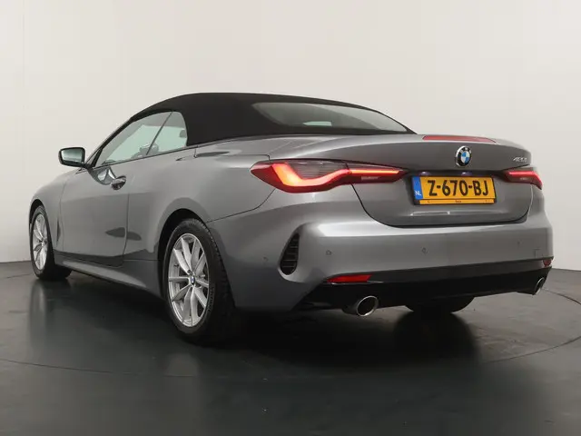 BMW 4 Serie Cabrio 420i High Executive 2023 Benzine 11