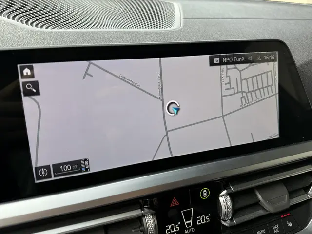 BMW 3 Serie Touring 330e xDrive 2022 Hybride Benzine 23