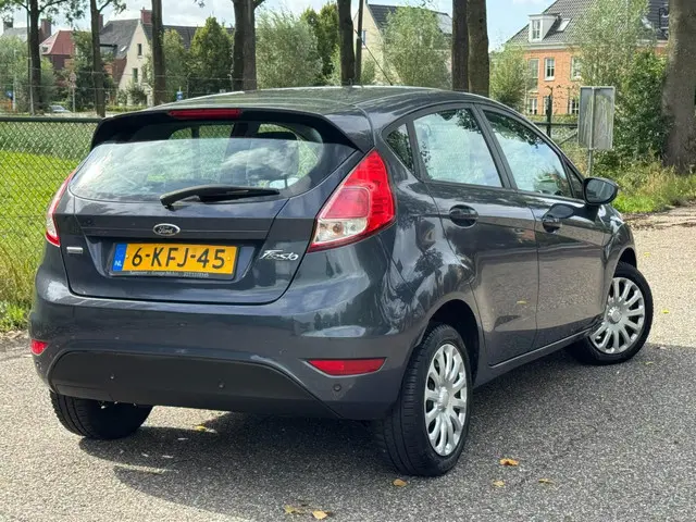 Ford Fiesta 1.0 Champion /Airco/5-Deurs/ 2013 Benzine 3