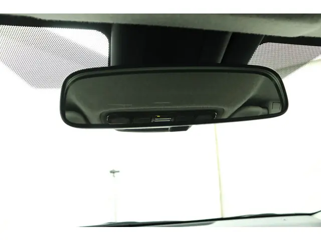 Toyota Yaris 1.5 Hybrid Dynamic 2022 Hybride Benzine 61