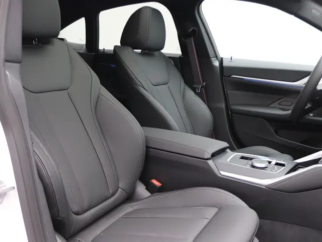 BMW i4 eDrive35 2025 Elektrisch 34